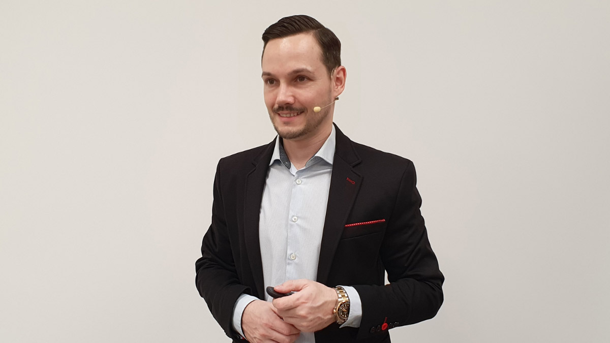 Stefan Preihs von der Social Media University