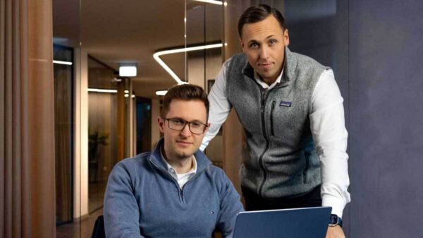 Chris Möck und Artem Axt sind die Gründer von clever Workflows und Experten in der Digitalisierung im Handwerk.